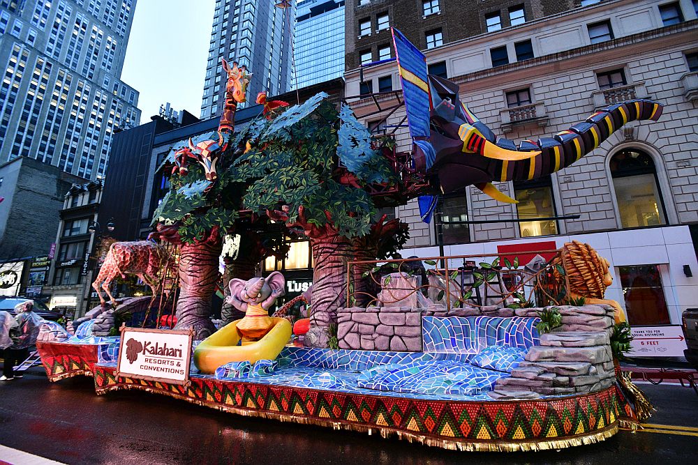 Традиционният парад в Ню Йорк за Деня на благодарността