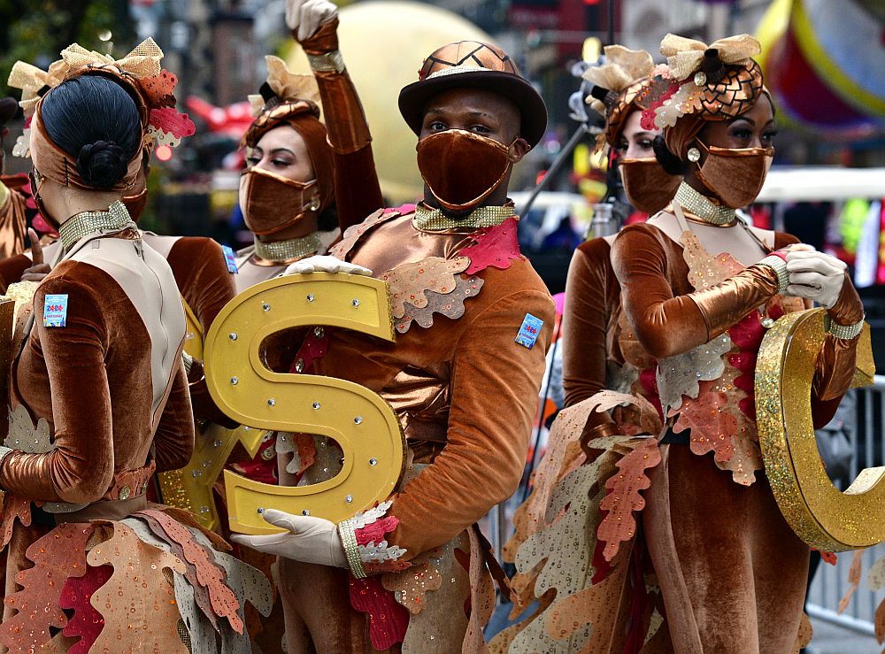 Традиционният парад в Ню Йорк за Деня на благодарността