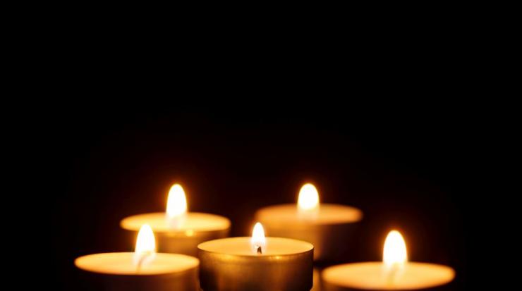 траур свещи свещ