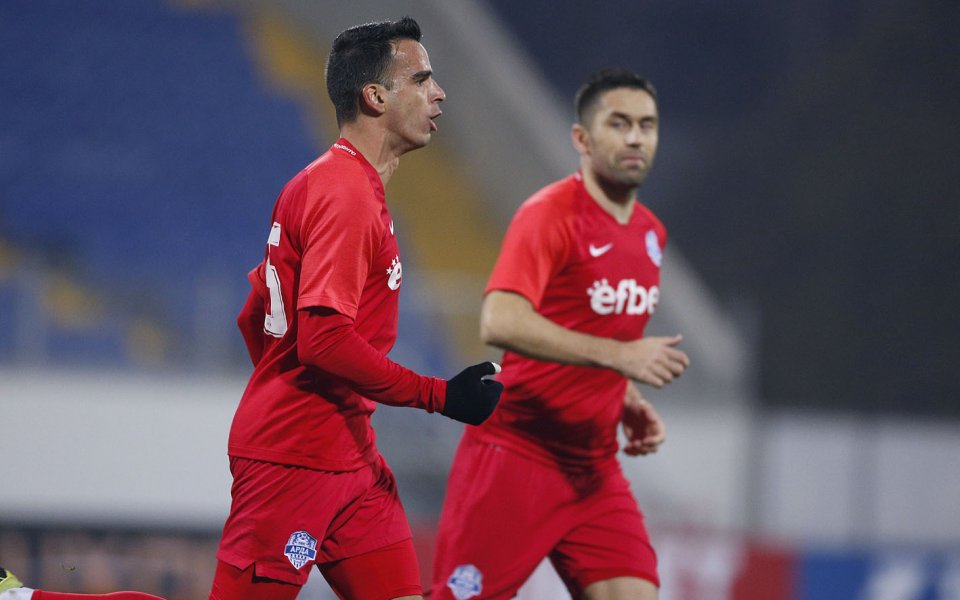 Отборите на Левски и Арда играят при резултат 0:1 в