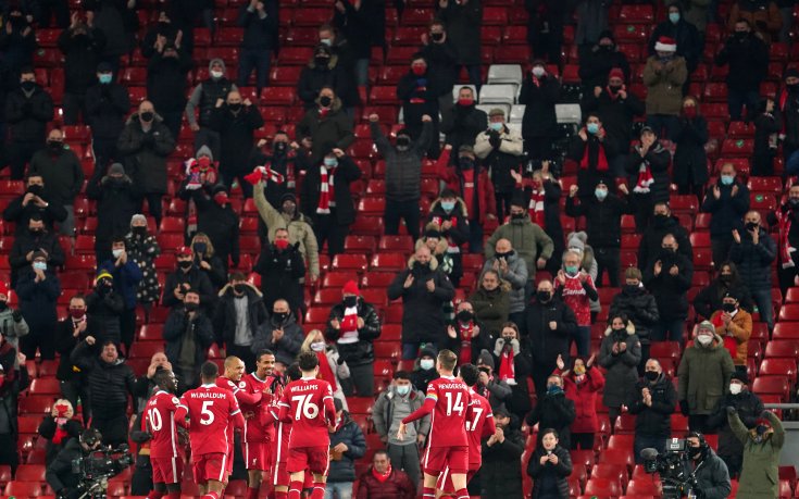 Официално: И в Ливърпул затварят стадионите за фенове