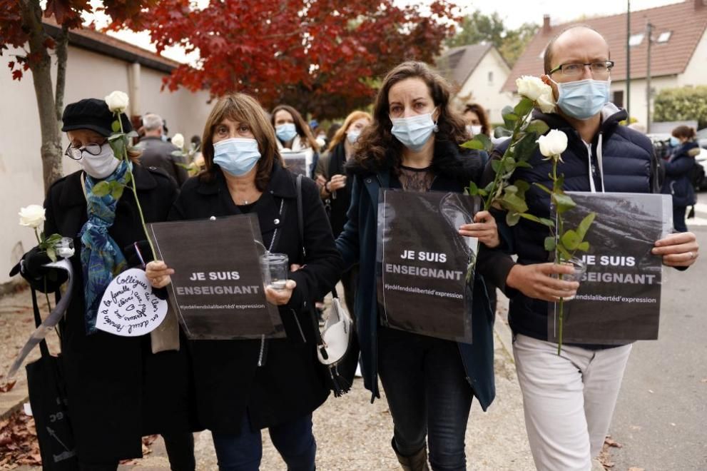 Франция протест учител