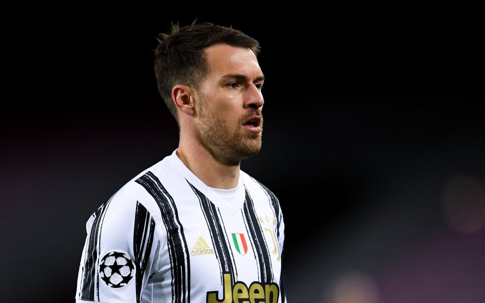 Ювентус е готов да се раздели с халфа Аарън Рамзи