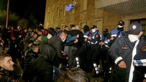 Албания протести