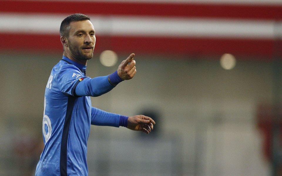 Пирин привлече Орлин Старокин с договор до края на сезона,