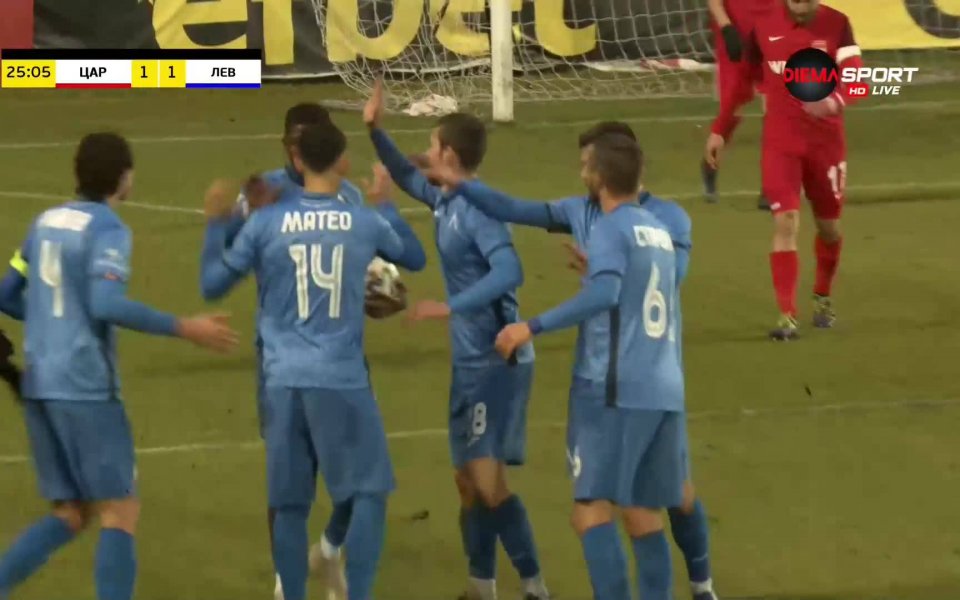 Светкавичен отговор от "сините". След хубава атака по лявото крило