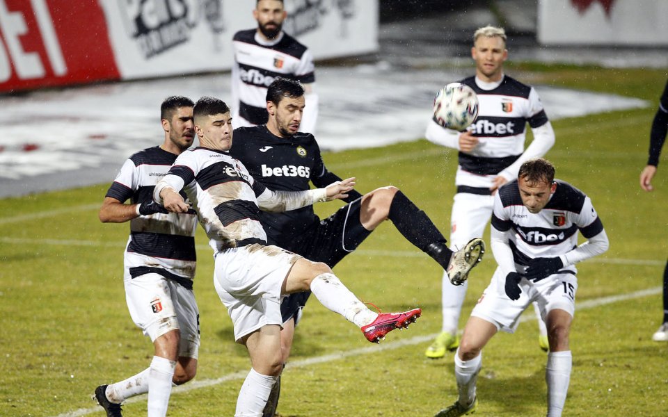 Локомотив Пловдив ще проведе в сряда, 6 януари, своята първа