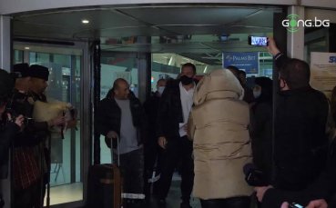 native ad suggested news position relative margin bottom 40px width 100 padding 20px