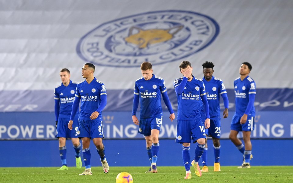 Наред с вече отложената среща между Манчестър Юнайтед и Брайтън,