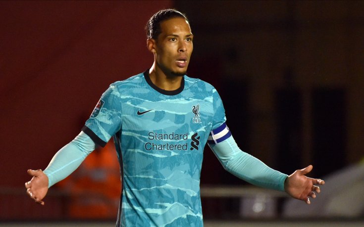 Ван Дайк продължава с тренировките, вече и с топка (видео)