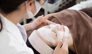 "Билков пилинг" остави млада майка с изгаряния втора степен