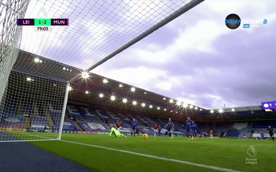 Десетина минути преди края Бруно Фернандеш отново изведе Юнайтед във