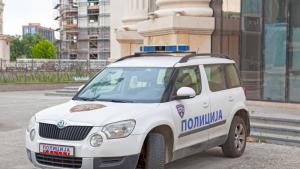 Неизвестен шофьор удари две коли на българското посолство в Скопие