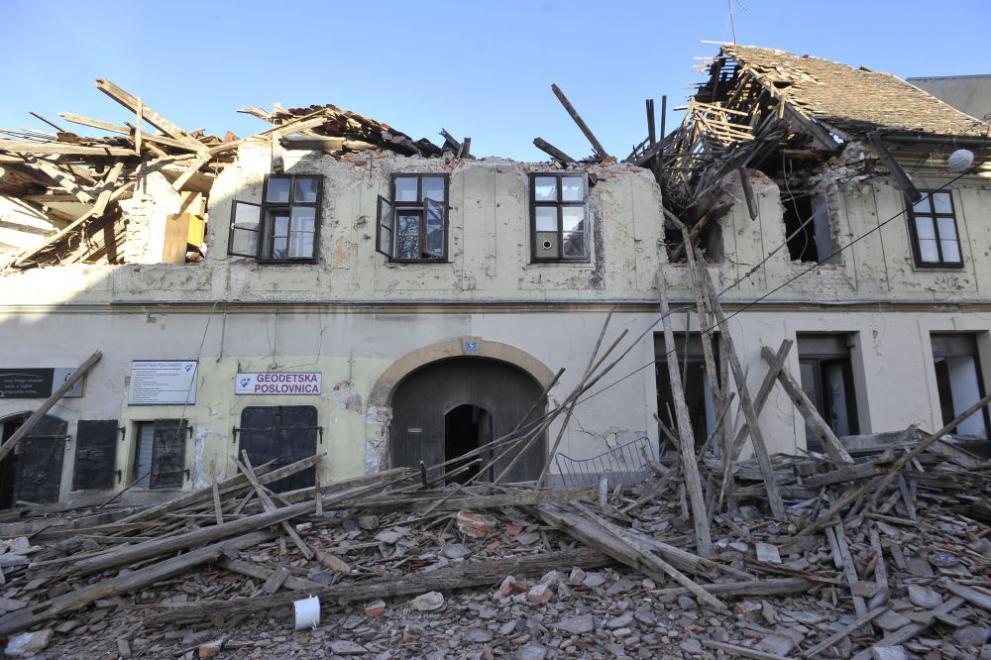  Много опустошения донесе днешният земетръс в Хърватия, две са жертвите на стихията 