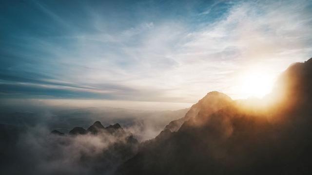 Произходът на планините се крие дълбоко под Земята