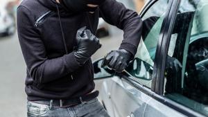 кражба автомобил кола крадец
