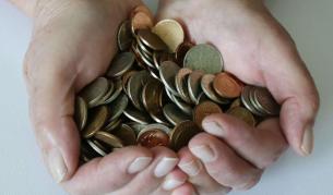 Какво да правим със спестените монети: Къде и кога да обменим без такси