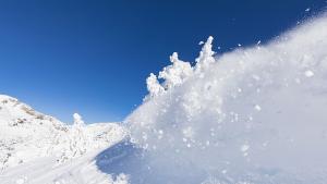 Между 15 и 20 см нова снежна покривка има в Пирин