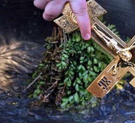 На 11 февруари православният календар отбелязва паметта на свети свещеномъченик