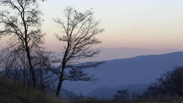 Декември започва с мъгли, но и с повече слънце