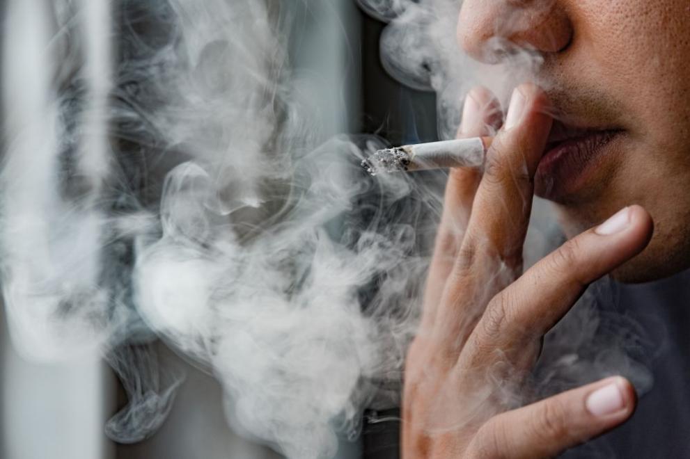 В Русия влезе за 6 г. забрана за пушене в училища, магазини, складове и болници