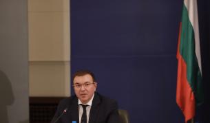 Започва проверка нарушен ли е редът за ваксиниране