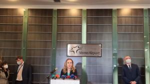 Николова Варна летище