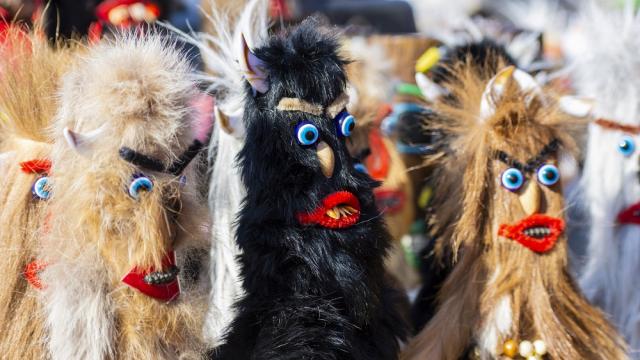 Български кукери на снимка в януарското издание на „National Geographic“