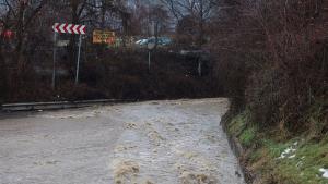 Нови искър мост река