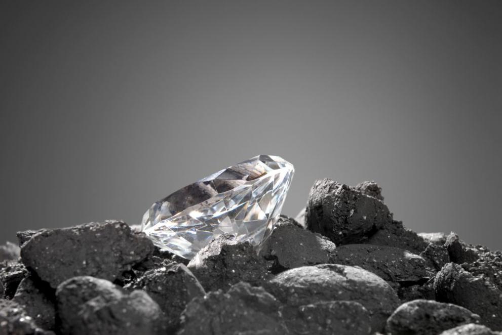 Руски учени откриха най-древния известен диамант на планетата в образци
