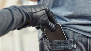 Крадец нападна и взе портмонето на мъж в Кюстендил съобщиха