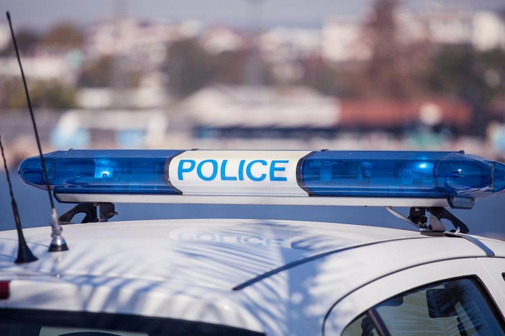 12-годишно момиче открадна дрехи в Симеоновград, съобщиха от полицията. На