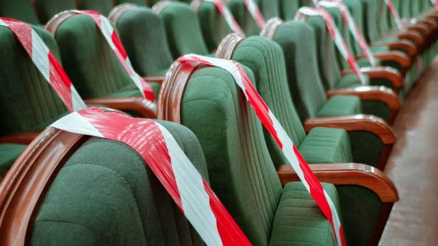Декор уби актьор по време на представление в Болшой театър
