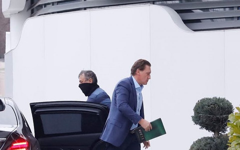 Собственикът на шампиона Лудогорец Кирил Домусчиев пристигна в Бояна за