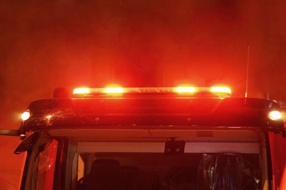 Огнеборците изгасиха пожара в Поморие, въпреки засечката с неработещия хидратант