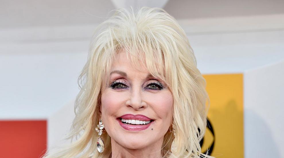 Доли Партън получи почетен „Оскар“ за хуманитарната си дейност (ВИДЕО)