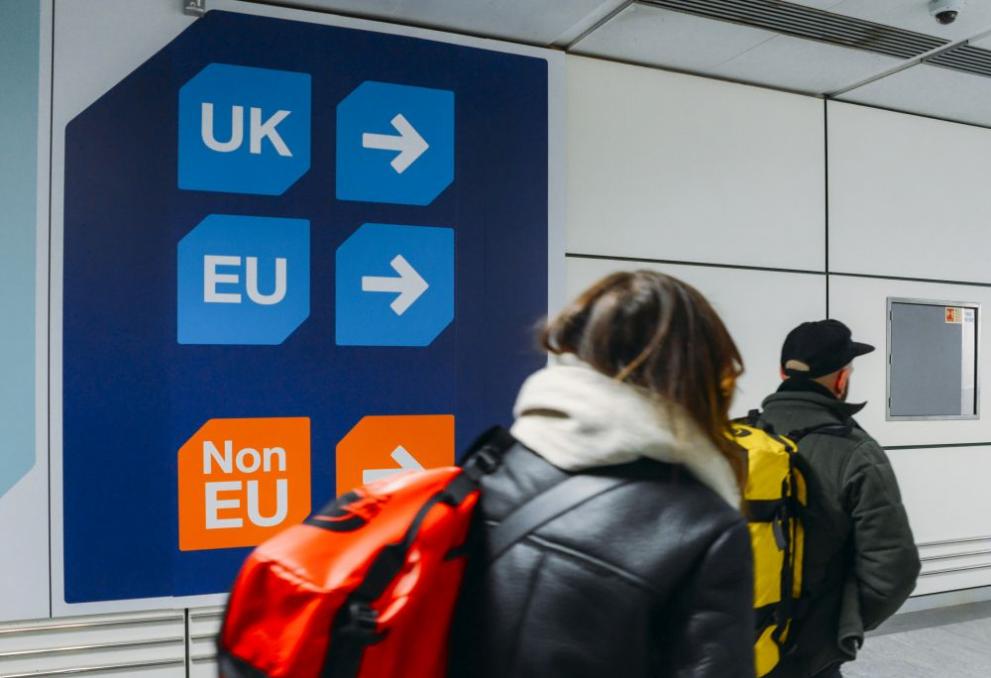 За влизащите във Великобритания може да бъде въведена 10-дневна карантина за собствена сметка в хотел