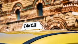 Таксиметрови шофьори от Велико Търново протестираха с искане за нулева