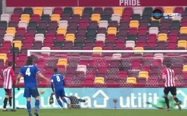 Секунди след това Тарике Фосу Хенри извърши нелепо нарушение в