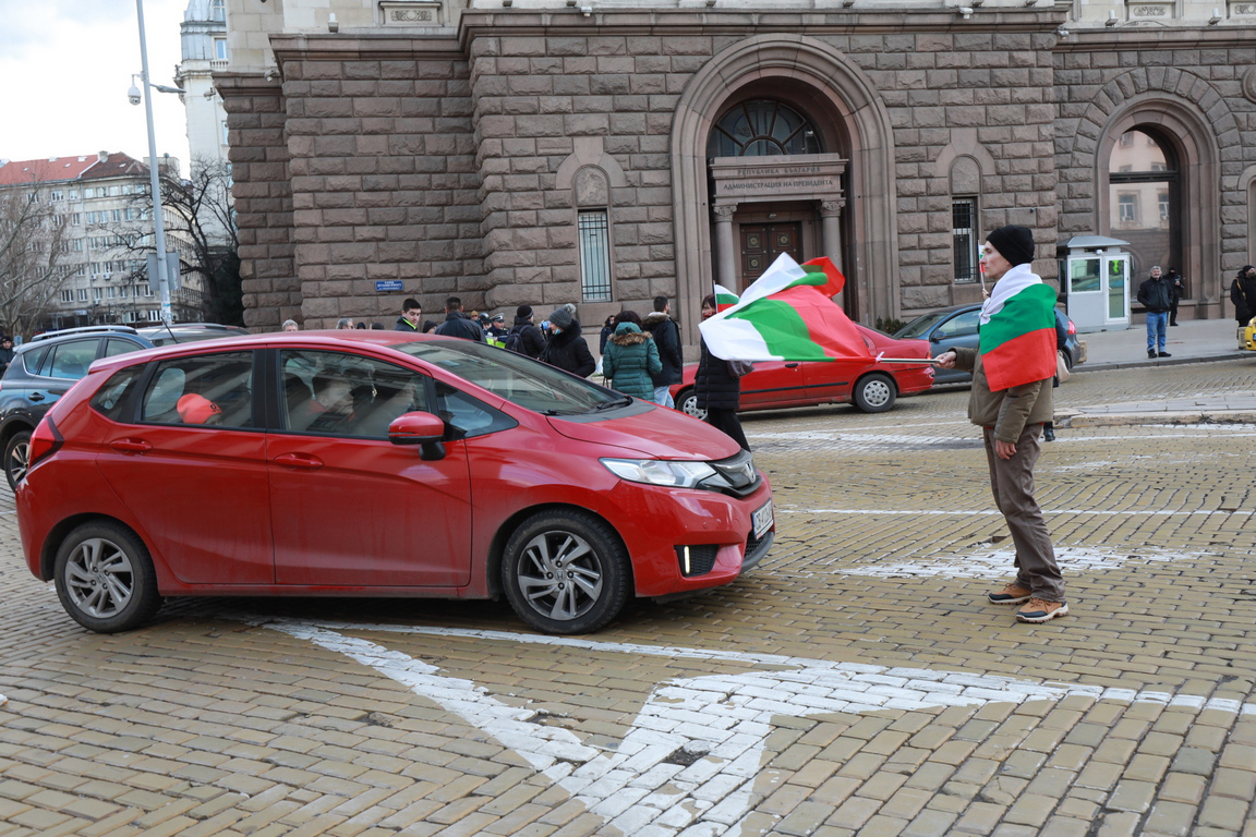 200 дни протести в София срещу правителството и главния прокурор