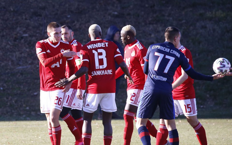 ЦСКА посреща Струмска слава в приятелска среща, която ще се