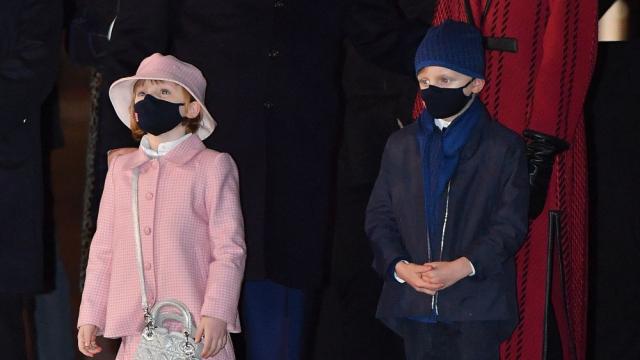 6-годишната принцеса Габриела носи скъпа чанта на Dior (СНИМКИ)