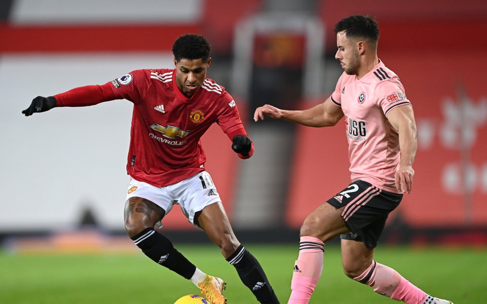 Отборите на Манчестър Юнайтед и Шефилд Юнайтед играят при резултат