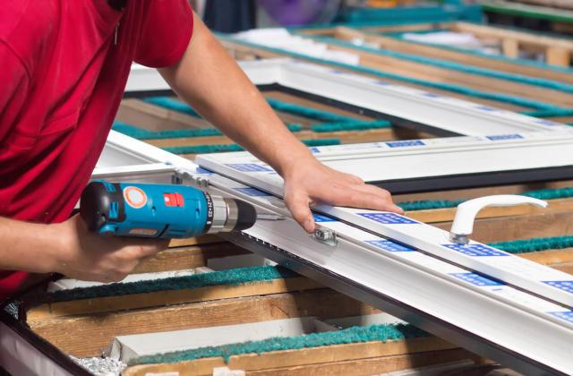 Българите сменят дограмата на повече от 10 години. Това показва