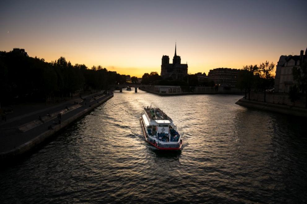 Предвид все по-честите горещи вълни, парижките власти искат да разширят