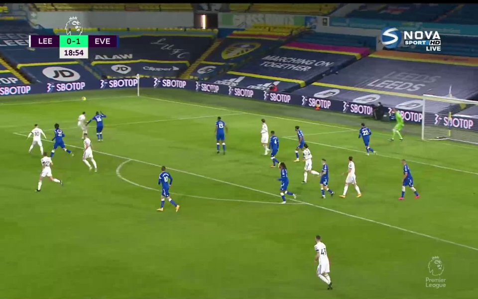 Вижте най-интересното от първото полувреме между Лийдс и Евертън. function