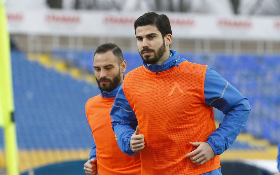 Футболистът на Левски Начо Монсалве все още не е получил