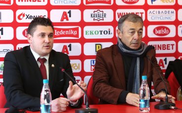 Собствениците на ЦСКА Гриша Ганчев и Юлиян Инджов са възложили на адвоката