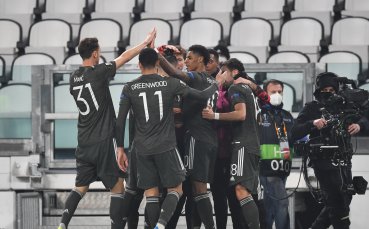Отборът Манчестър Юнайтед разгроми с 4 0 като гост Реал Сосиедад в първи 1 16 финален