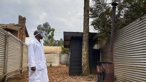 Уганда обяви днес края на почти четиримесечната зараза с ебола